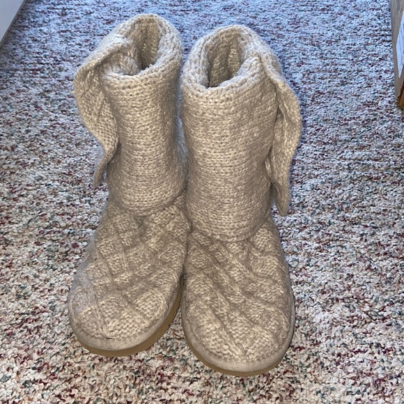 Ugg Australia Cream Boots Size 5 - Picture 1 of 3